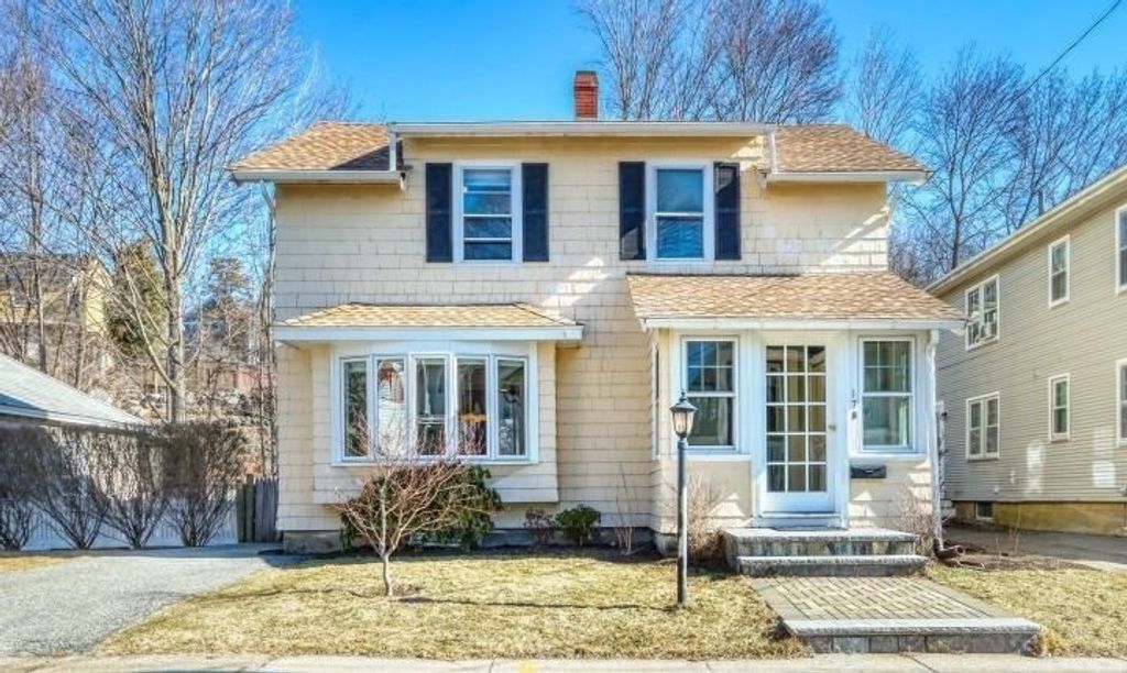 17 Russell Rd, Winchester, MA 01890