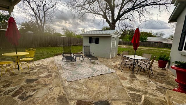 1615 Lorenzo St., Castroville, TX 78009