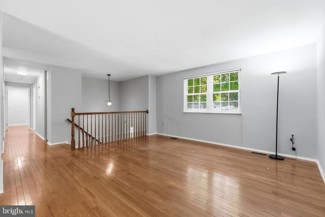 9812 OLEANDER AVE, Vienna, VA 22181