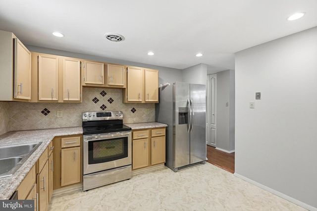 9812 OLEANDER AVE, Vienna, VA 22181