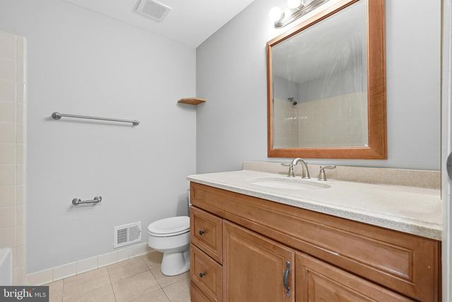 9812 OLEANDER AVE, Vienna, VA 22181