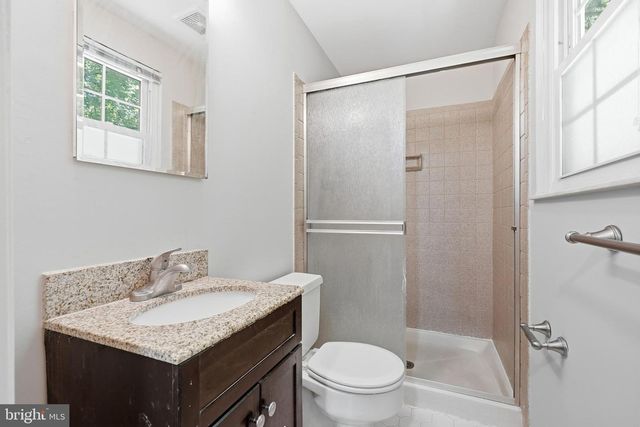9812 OLEANDER AVE, Vienna, VA 22181