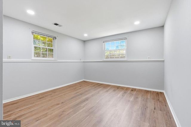 9812 OLEANDER AVE, Vienna, VA 22181