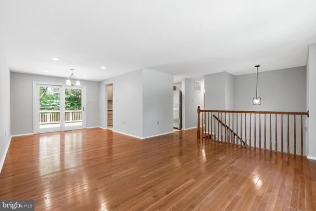9812 OLEANDER AVE, Vienna, VA 22181