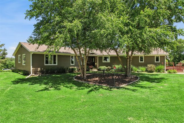 8241 R63 Highway, Indianola, IA 50125