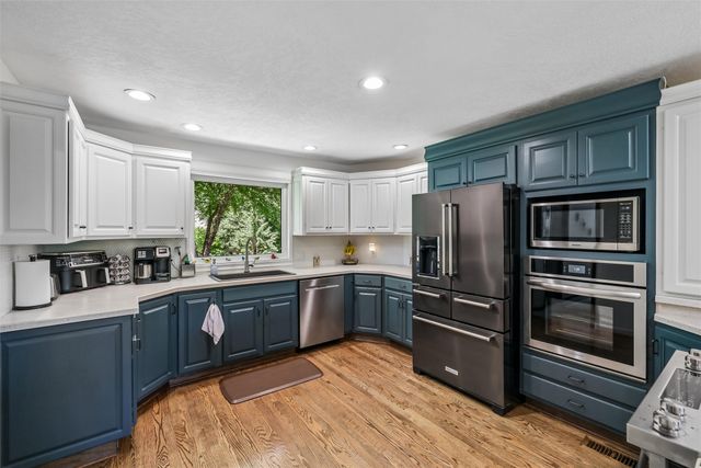 8241 R63 Highway, Indianola, IA 50125