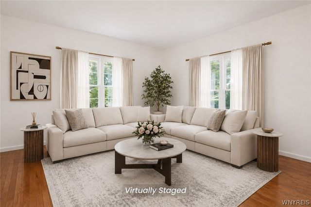 5740 Marthas Vineyard, Clarence, NY 14032