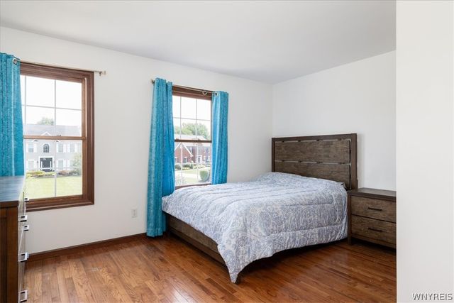 5740 Marthas Vineyard, Clarence, NY 14032