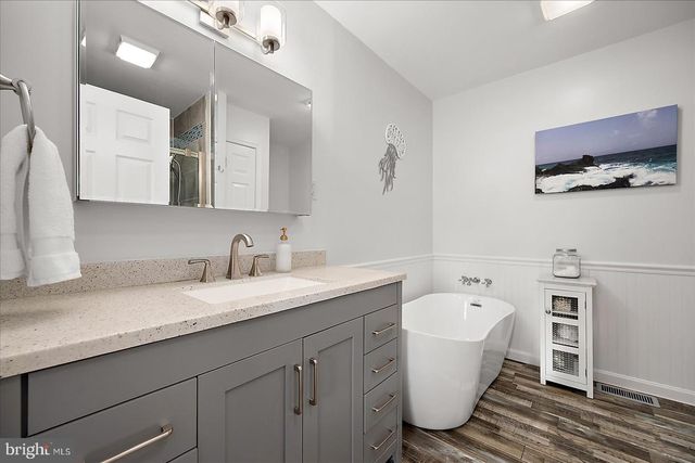 2 CRAB CAY CT, Ocean Pines, MD 21811