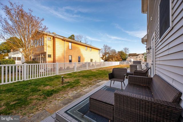 2 CRAB CAY CT, Ocean Pines, MD 21811
