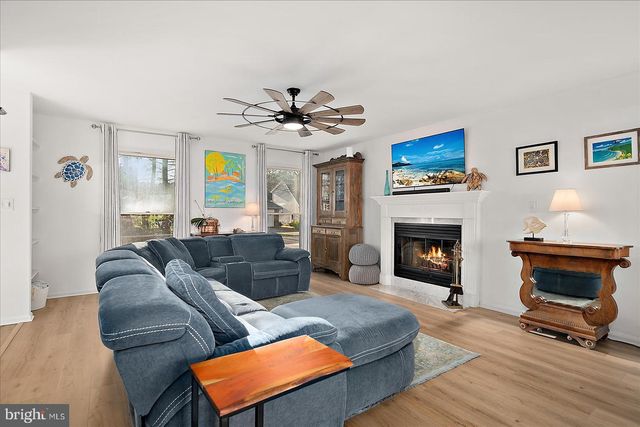 2 CRAB CAY CT, Ocean Pines, MD 21811