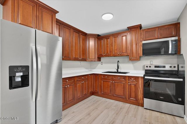 12 Kristan Drive, Milton, NY 12020