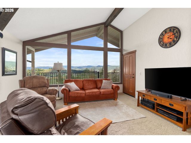 213 BOWEN Rd, Mossyrock, WA 98564