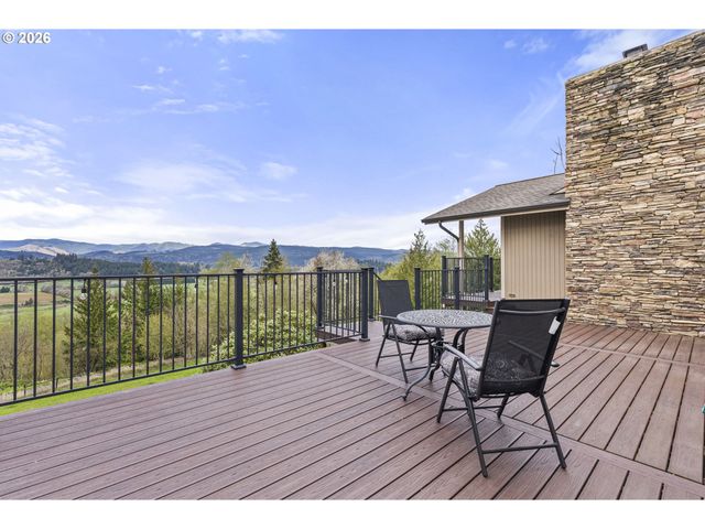 213 BOWEN Rd, Mossyrock, WA 98564