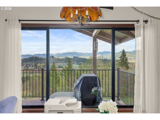 213 BOWEN Rd, Mossyrock, WA 98564