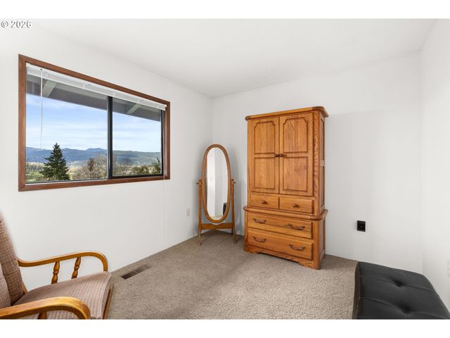 213 BOWEN Rd, Mossyrock, WA 98564