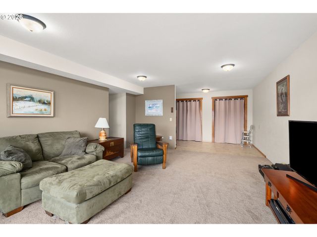 213 BOWEN Rd, Mossyrock, WA 98564