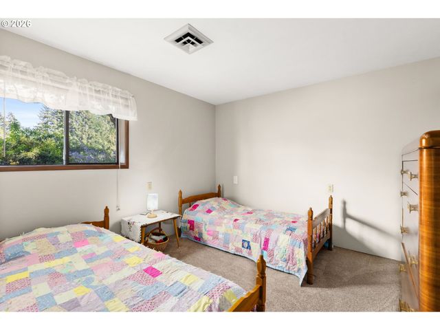 213 BOWEN Rd, Mossyrock, WA 98564