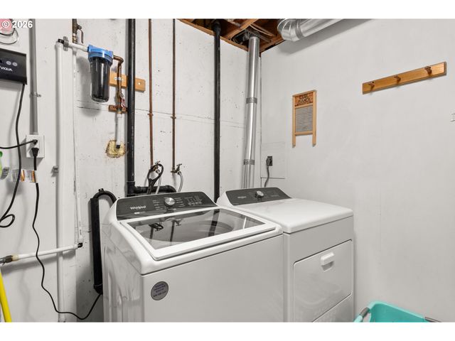 213 BOWEN Rd, Mossyrock, WA 98564