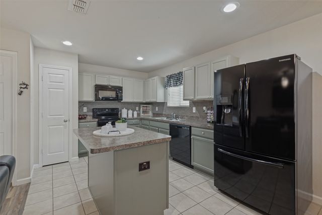 125 Abelia Drive, Fate, TX 75189