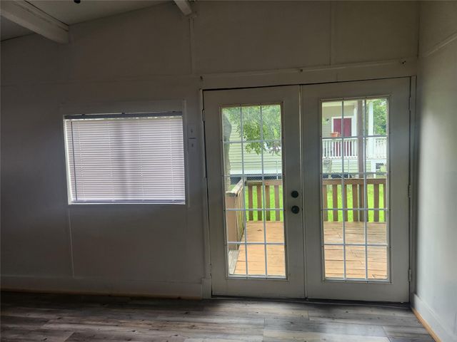 4439 S 13th Street, Bacliff, TX 77518