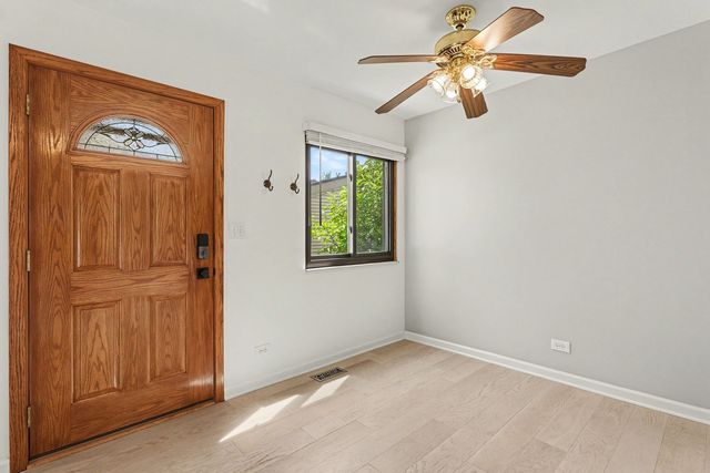 541 Verde Drive, Schaumburg, IL 60173