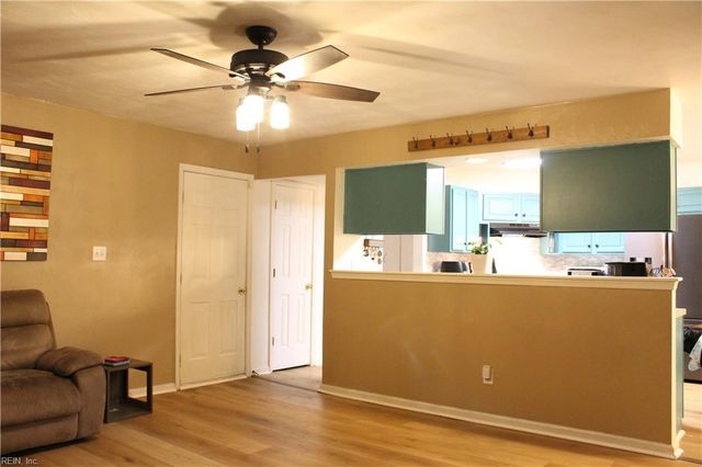 615 Lake Shores DR, Portsmouth, VA 23707