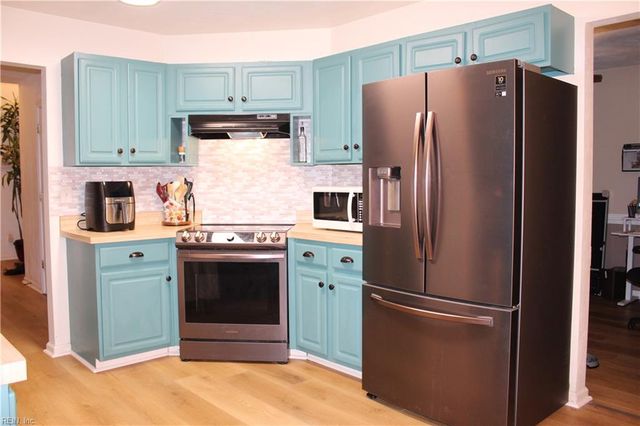 615 Lake Shores DR, Portsmouth, VA 23707