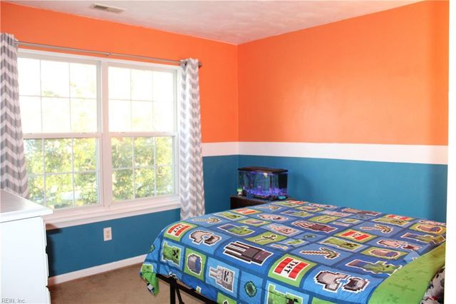 615 Lake Shores DR, Portsmouth, VA 23707