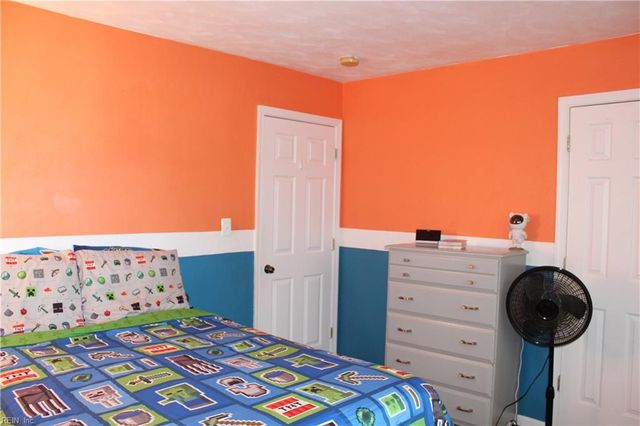 615 Lake Shores DR, Portsmouth, VA 23707