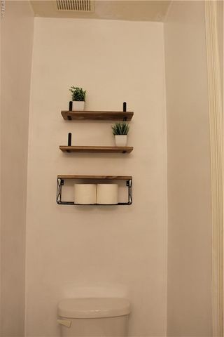 615 Lake Shores DR, Portsmouth, VA 23707