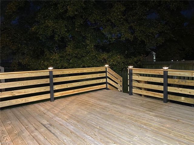 615 Lake Shores DR, Portsmouth, VA 23707