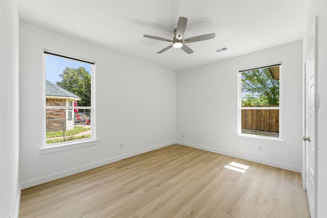 418 Starboard Drive, Gun Barrel City, TX 75156