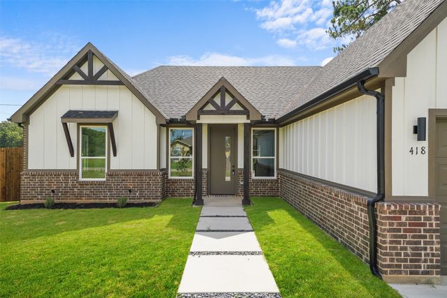 418 Starboard Drive, Gun Barrel City, TX 75156