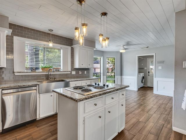 15203 River Park Drive, Houston, TX 77070