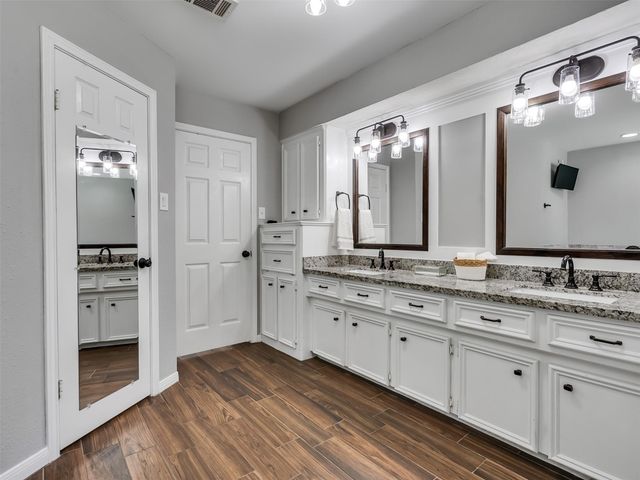 15203 River Park Drive, Houston, TX 77070