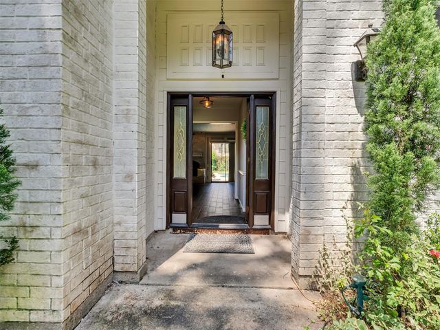 15203 River Park Drive, Houston, TX 77070