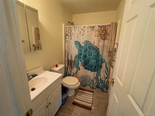27 Hardenburg Road, Pine Bush, NY 12566