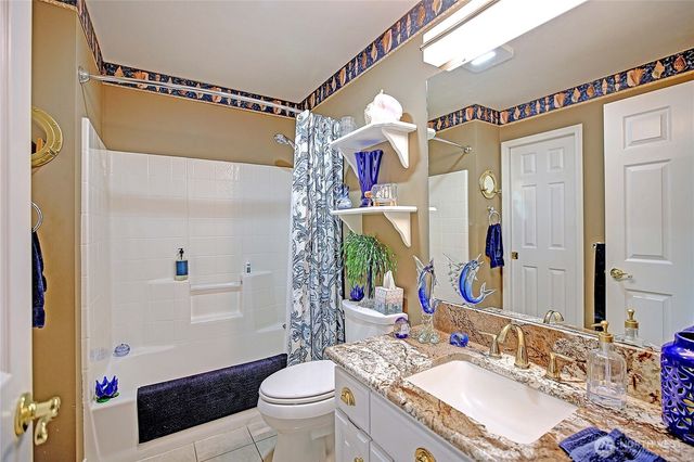 4076 S Camano Drive, Camano Island, WA 98282