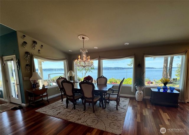 4076 S Camano Drive, Camano Island, WA 98282