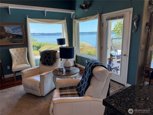 4076 S Camano Drive, Camano Island, WA 98282
