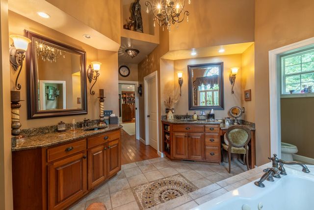 622 Tarheel West Drive, Murphy, NC 28906