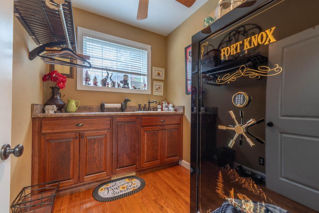 622 Tarheel West Drive, Murphy, NC 28906