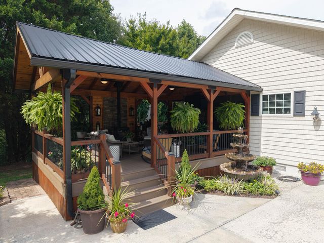 622 Tarheel West Drive, Murphy, NC 28906