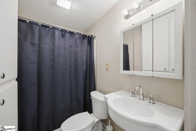 5 Geer Street, Greer, SC 29650