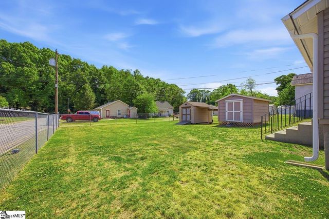 5 Geer Street, Greer, SC 29650