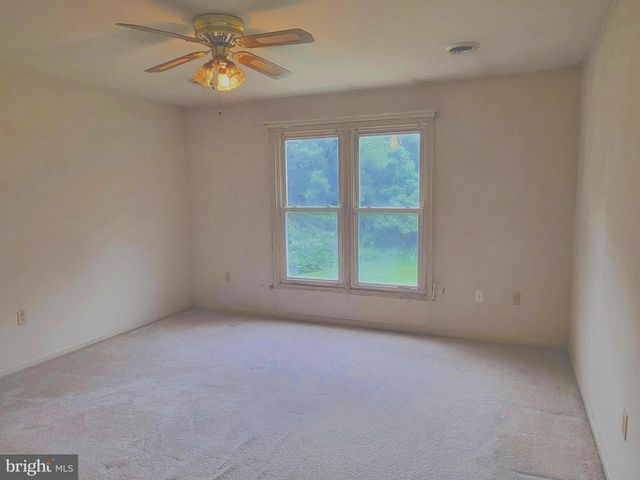 6209 STANFORD CT, Mechanicsburg, PA 17050