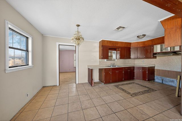 843 Hoover Ave, San Antonio, TX 78225