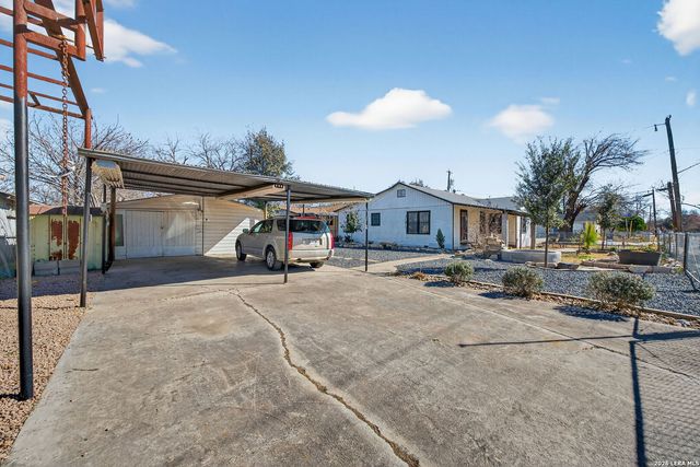 843 Hoover Ave, San Antonio, TX 78225