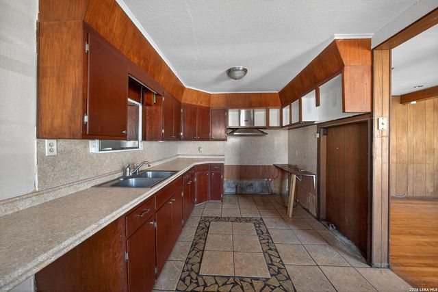 843 Hoover Ave, San Antonio, TX 78225